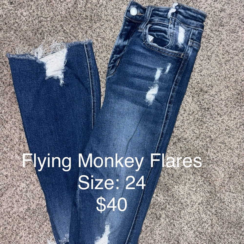 Flying monkey flares